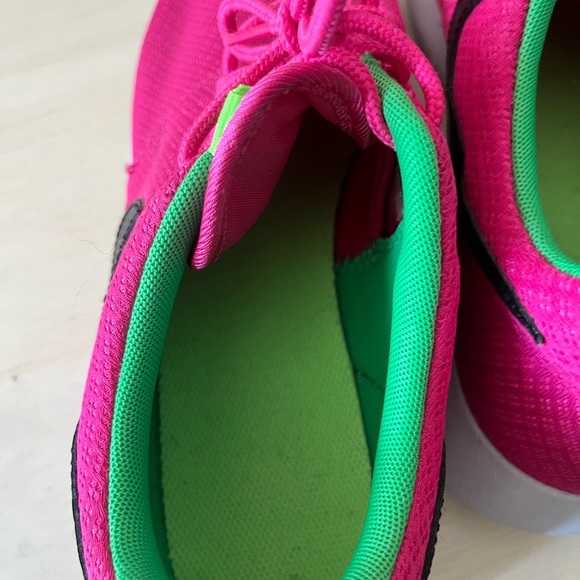 NIKE Roshe Run - Pink/White/Green Girls 7Y - Picture 11 of 16